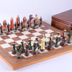 Robin Hood Chess Set with Storage